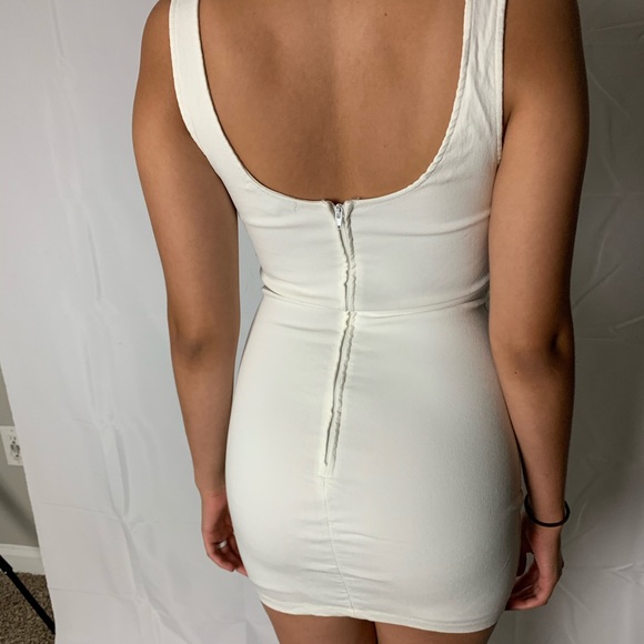 Dress - Picture 2 of 2